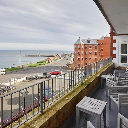 Host & Stay - 4 Metropole Towers Whitby Bagian luar foto
